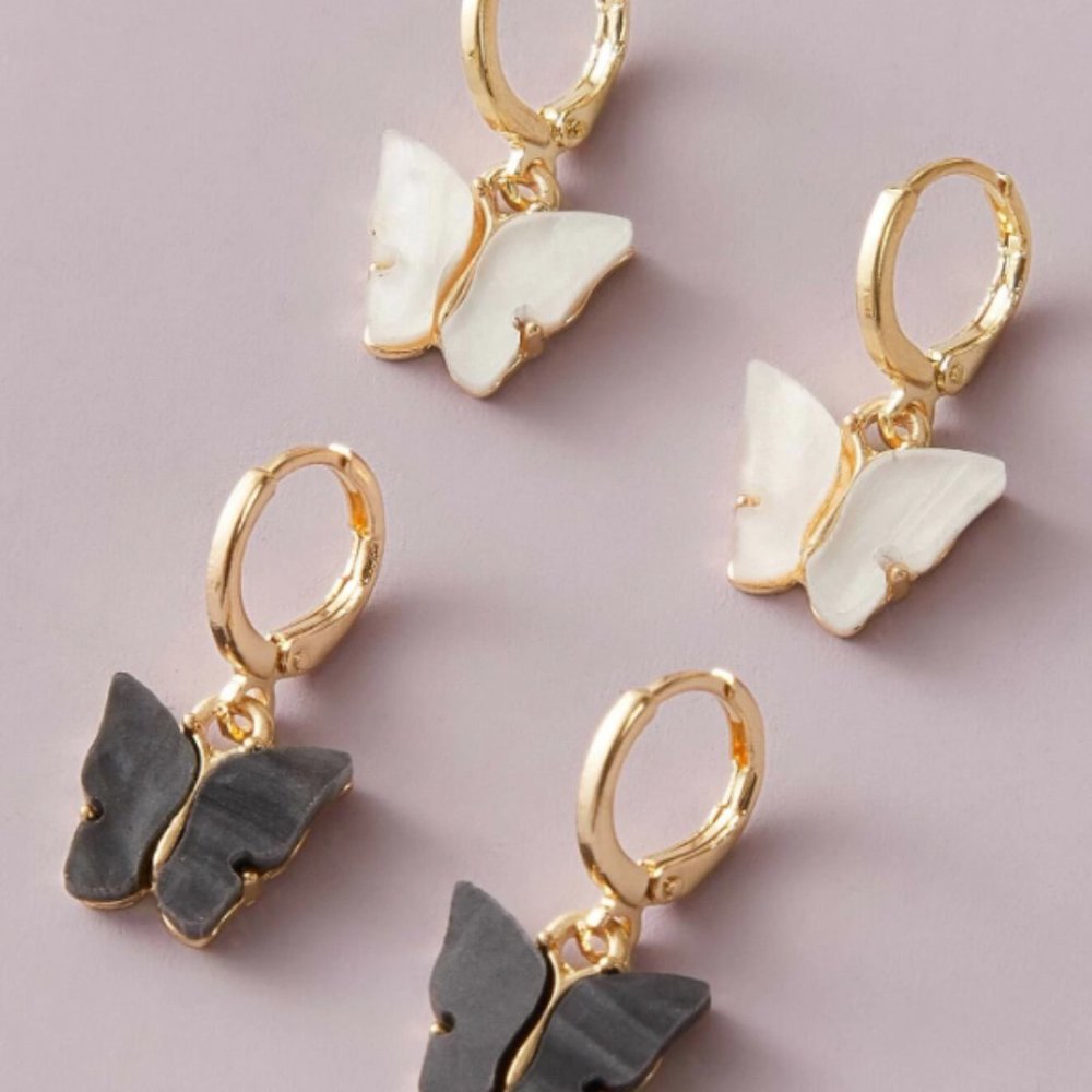 🖤🤍NEW Butterfly Earrings 🤍🖤